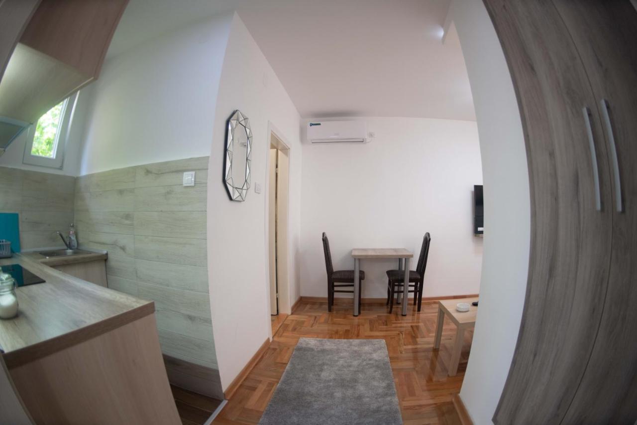 Apartman Tea 2 Belgrado Exterior foto